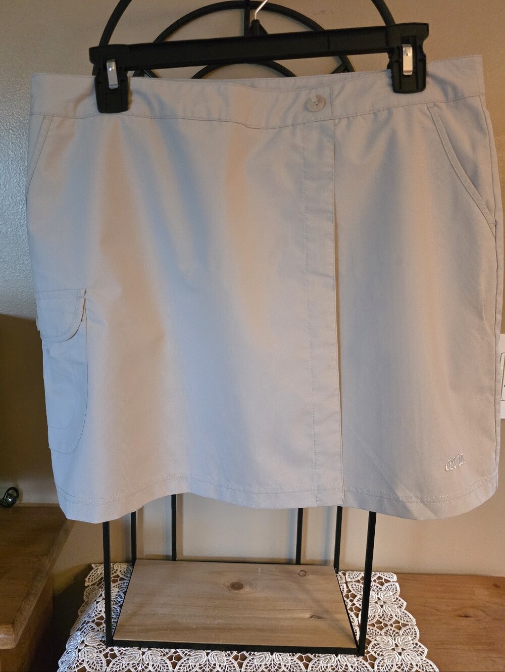 Avia Light Beige Faux Wrap Easy Care Quick Dry Skort with Side Pocket Size M